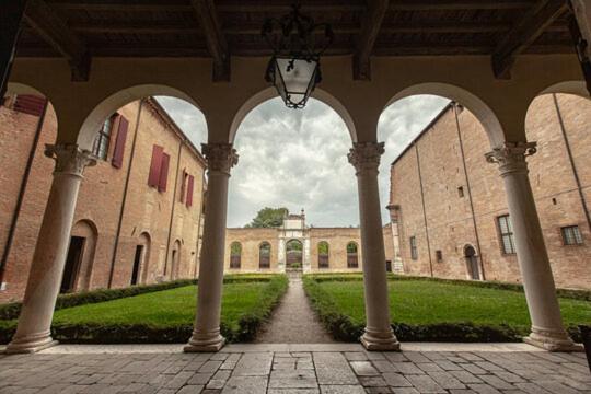 Ego' Residence Ferrara Exteriör bild