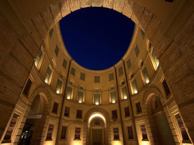 Ego' Residence Ferrara Exteriör bild